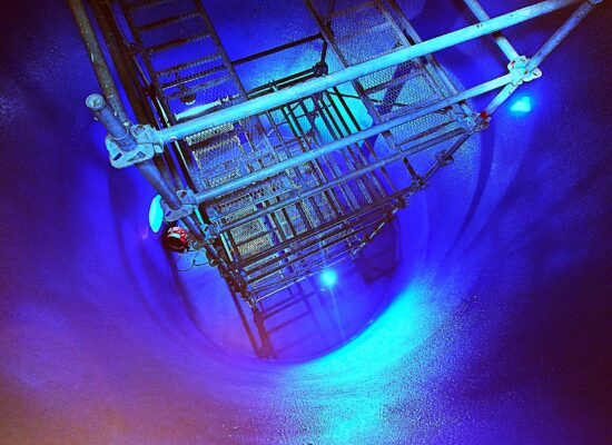 脱鉄温水槽ライニング更新工事